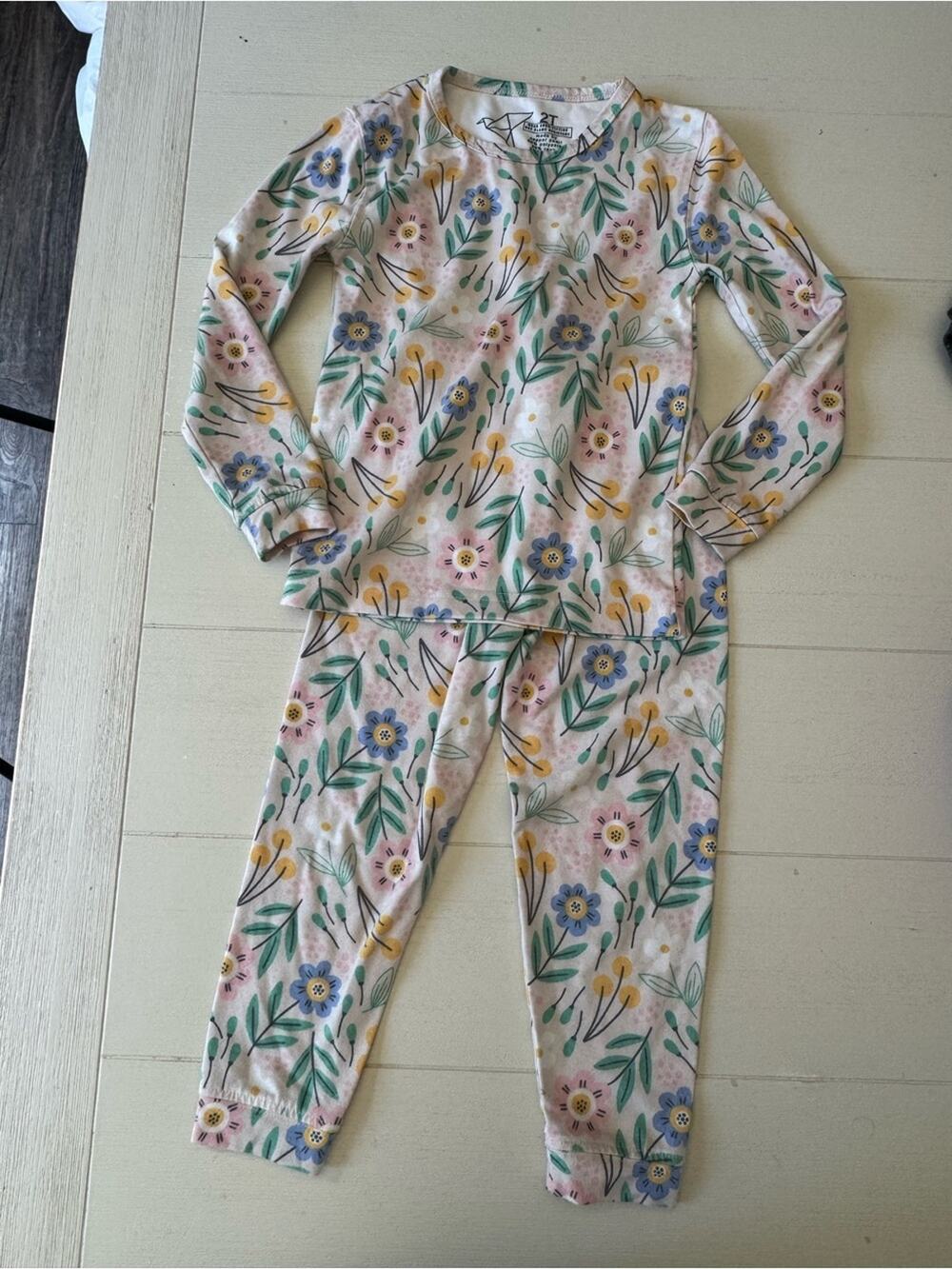 Copper Pearl Floral Long Sleeve Pajama Set Girls GUC